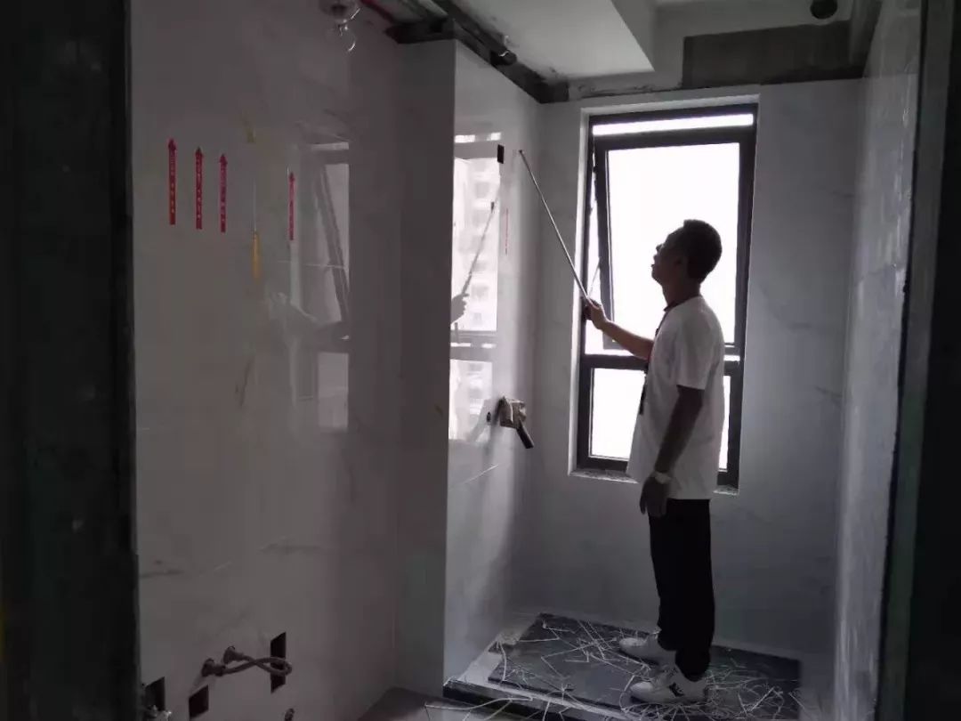 “不滿意就砸掉”，損失誰來承擔(dān)？