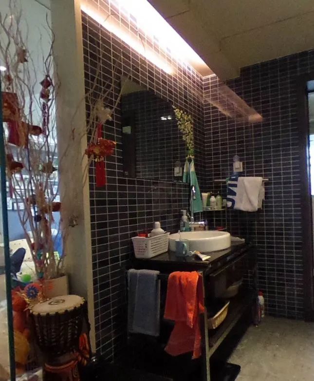余玮_金鼎湾花园135㎡轻奢风格--老房升级改造,前后对比大变样!14过道·改造前