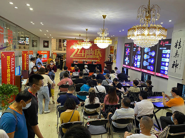 直擊火爆現(xiàn)場！紅牛裝飾24周年慶火熱進(jìn)行中~