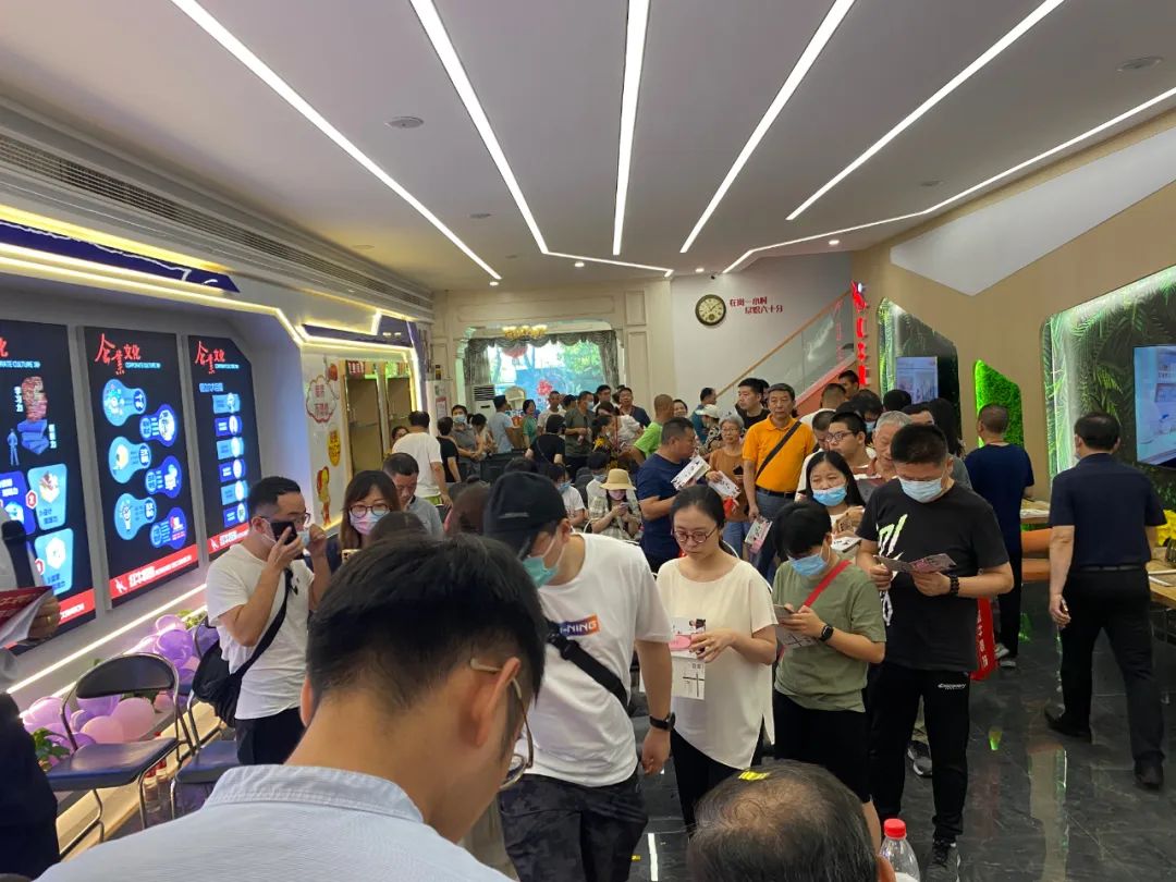 神秘大礼令人震惊！直击红牛装饰25周年庆活动现场，气氛太火爆！