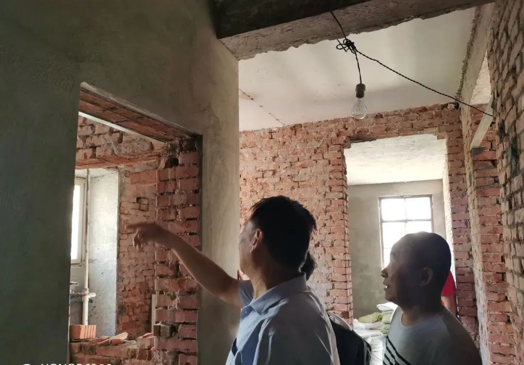 工地突擊巡檢｜沒想到，這家工地竟治愈了我的“強(qiáng)迫癥”
