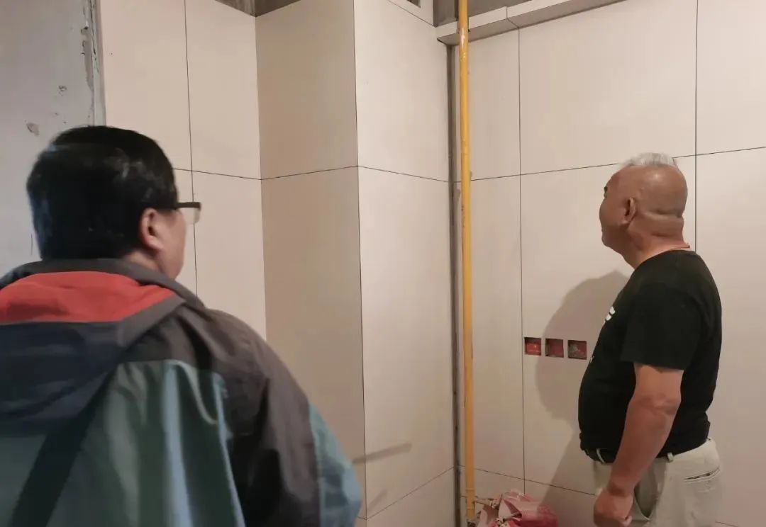 工地突擊巡檢｜當(dāng)工程總監(jiān)與裝修業(yè)主不期而遇，沒想到他們……