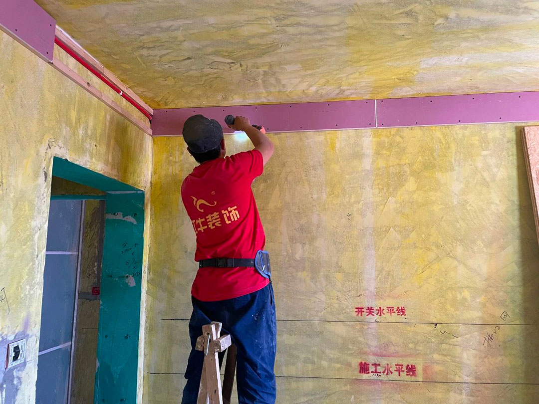 工地突擊巡檢，嚴(yán)苛工藝標(biāo)準(zhǔn)，細(xì)微之處見(jiàn)品質(zhì)！