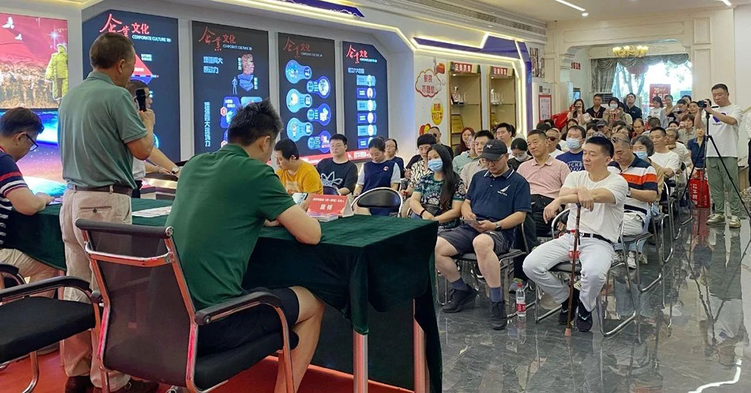 南京紅牛裝飾26周年慶典圓滿成功！客如潮涌，座無空席，盛況空前！