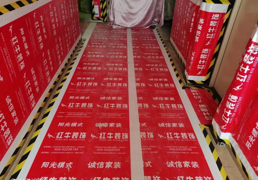 工地巡檢｜烈日炎炎，巡檢步履依舊，堅(jiān)守工程質(zhì)量！
