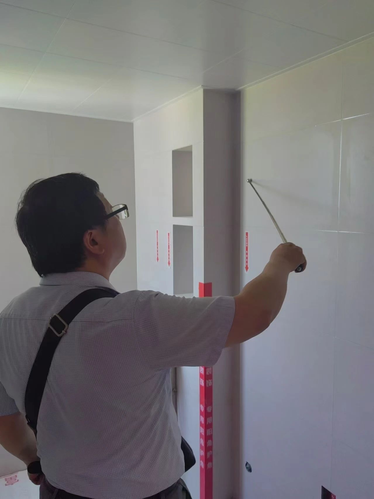 工地突擊巡檢：高溫下的堅守，讓每個細節(jié)都經(jīng)得起檢驗