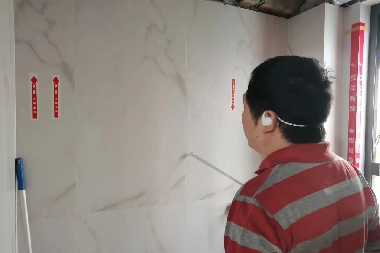 工地巡檢：嚴格把控每一個細節(jié)，讓設計更完美落地