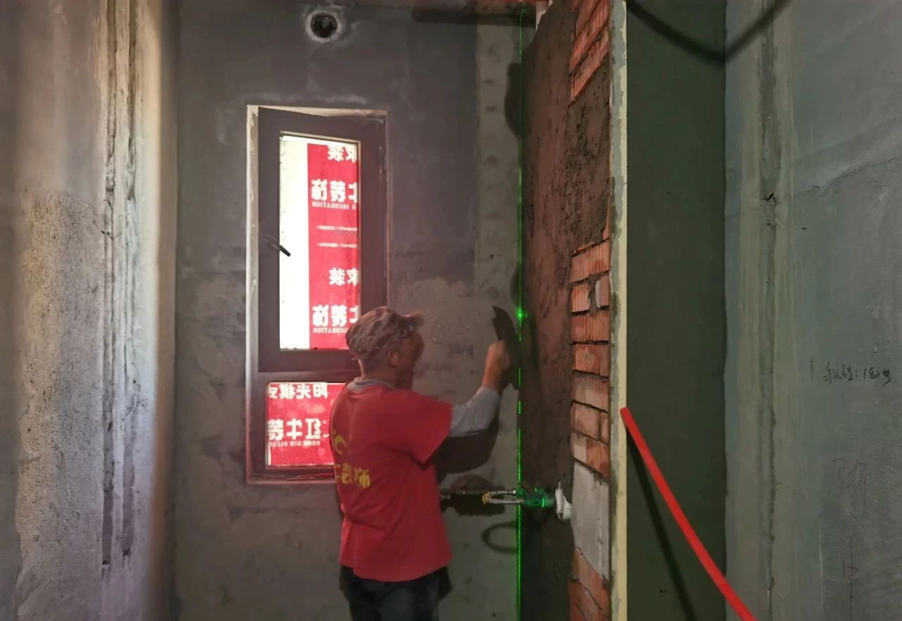 南京紅牛裝飾公司工地巡檢：雙11拼什么？我們在拼質(zhì)量！拼服務！